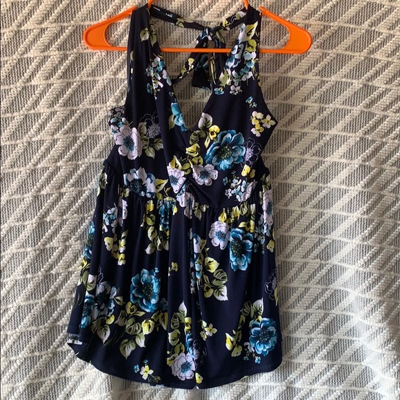 Floral halter top. Torrid - Picture 1 of 4